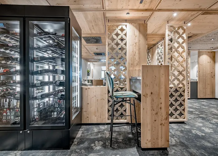 Grauer Bar Hotel Solden