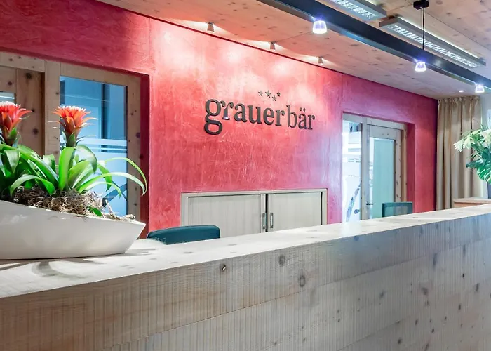 Grauer Bar Hotel