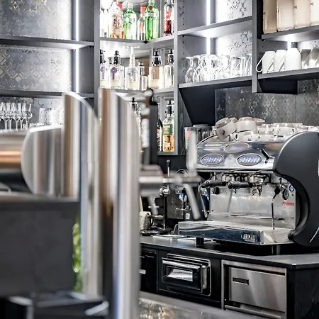 格劳尔巴酒店 酒店 4*