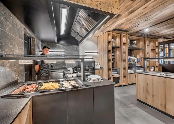 Отель Grauer Baer 4*