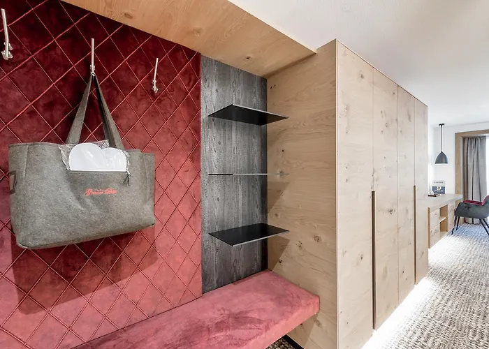 Отель Grauer Baer Зёльден