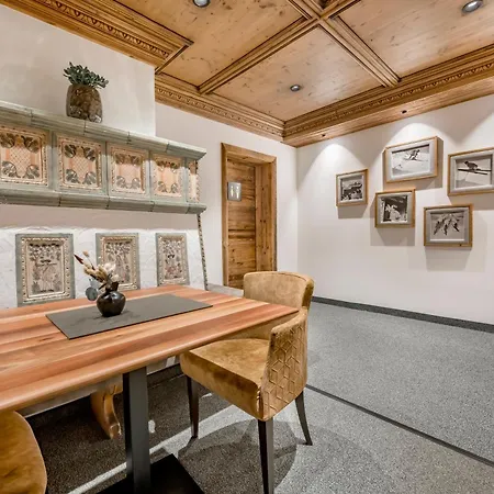 Ξενοδοχείο Grauer Baer Ζόλντεν